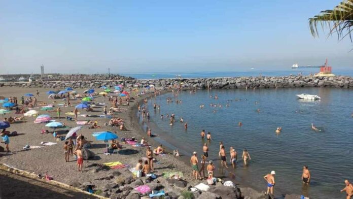 Fine estate: quando chiuderanno le spiagge Cirotto e Mortelle a Portici
