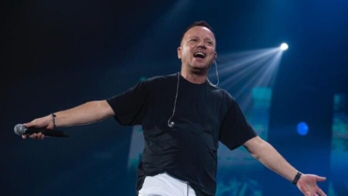 Gigi D'Alessio in concerto a Napoli