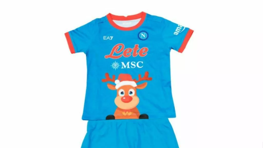 La SSC Napoli sta “regalando” il completino Natale: maxi sconto