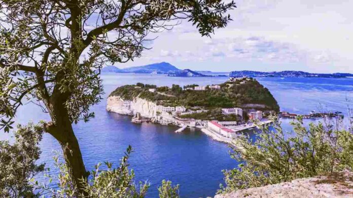 Festa d'autunno sull'isola di Nisida