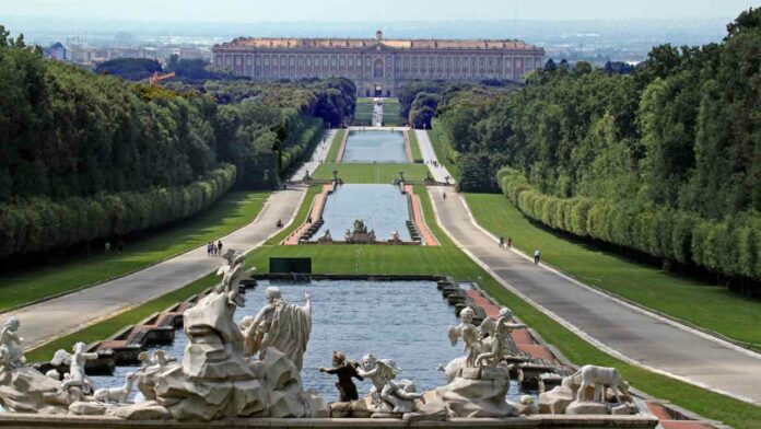 La Treccani omaggia la Reggia di Caserta con un volume