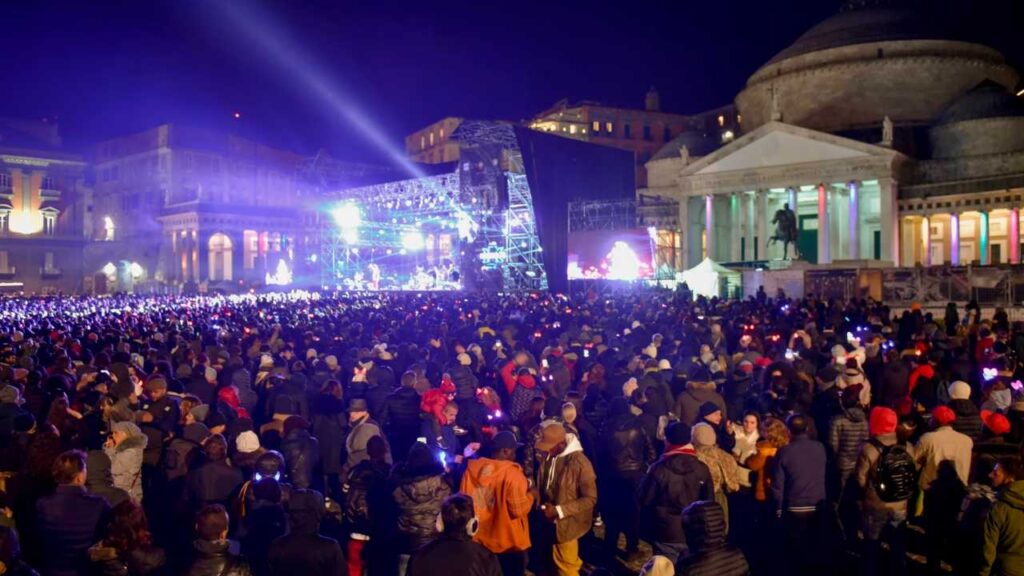 Capodanno a Napoli, concertone a Piazza del Plebiscito: i cantanti