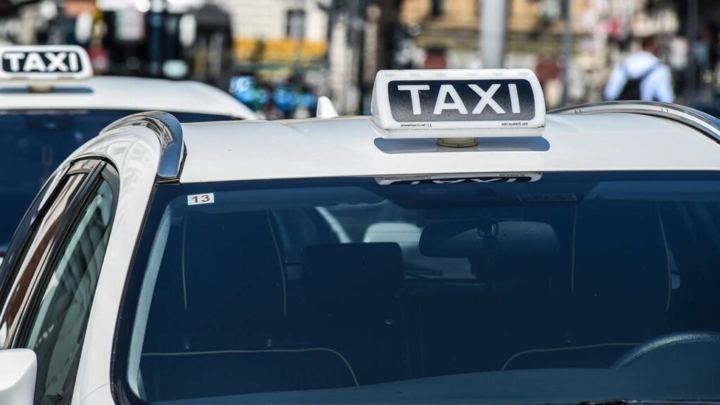 Taxi Napoli, novità da gennaio: cosa prevede il nuovo piano