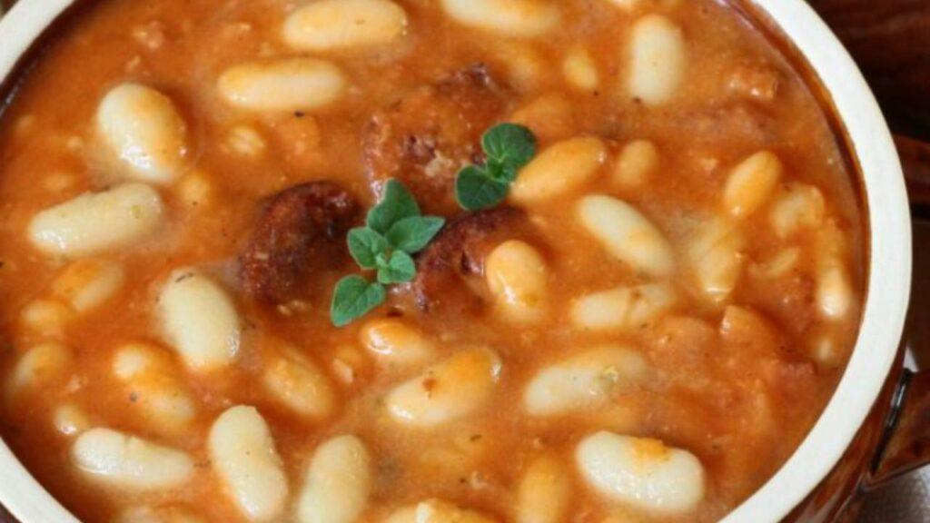 Fagioli alla Maruzzara: la ricetta napoletana che piace tanto ai turisti