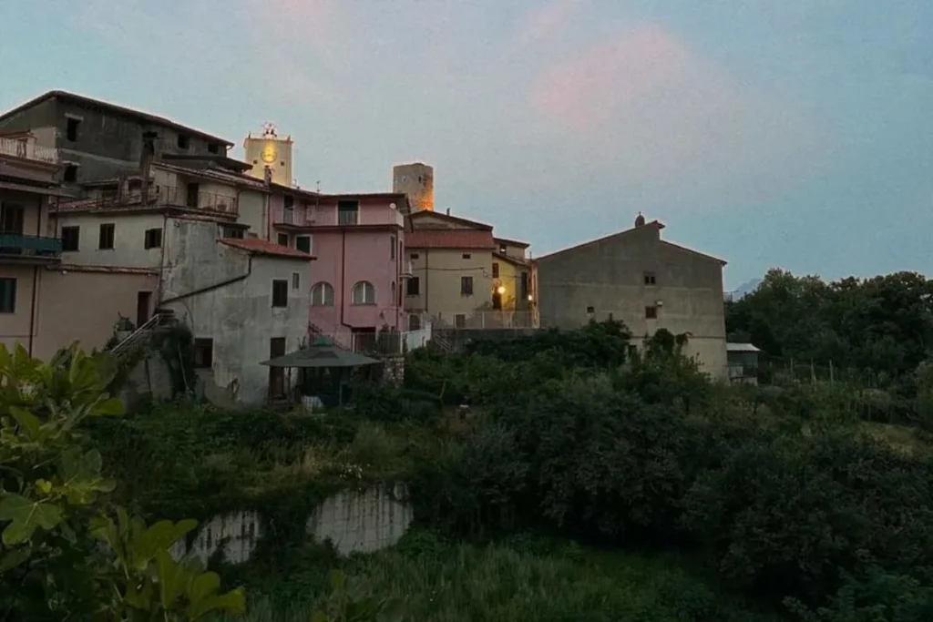 In Campania c'è un borgo tutto da scoprire che nasconde una storia unica